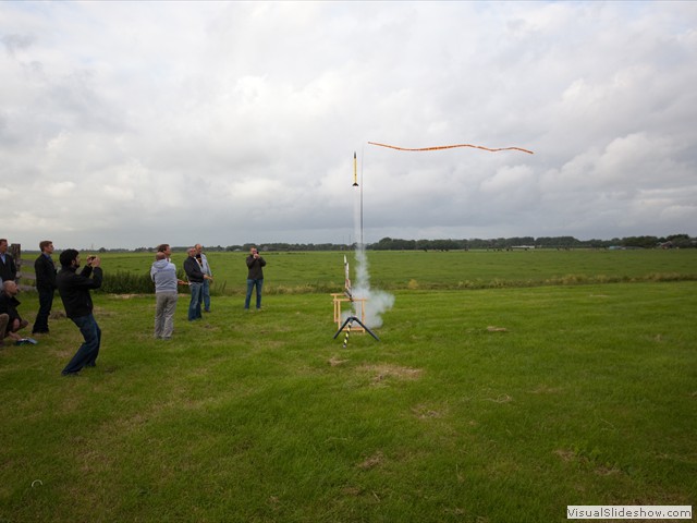 rocket05